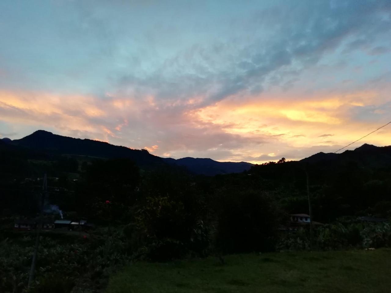 Alojamiento Rural Jardin Consentido Buitenkant foto
